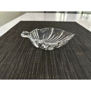 Leaf serving bowl